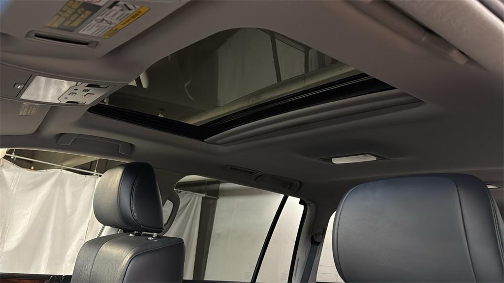 used 2021 Lexus LX 570 car, priced at $77,997