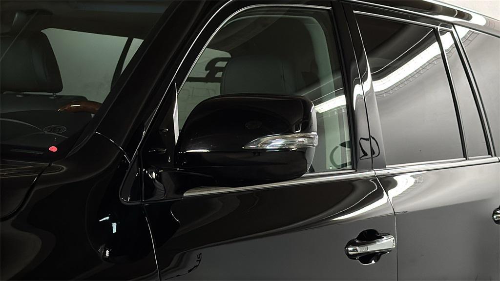 used 2021 Lexus LX 570 car, priced at $77,997
