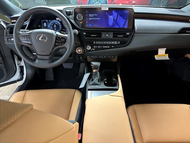 new 2025 Lexus ES 300h car, priced at $51,471