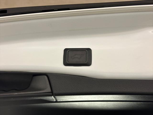 used 2020 Toyota RAV4 car, priced at $28,897