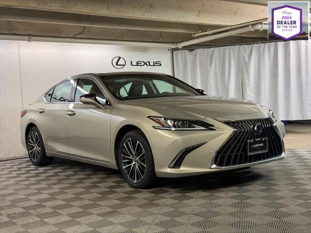 used 2022 Lexus ES 300h car, priced at $34,997