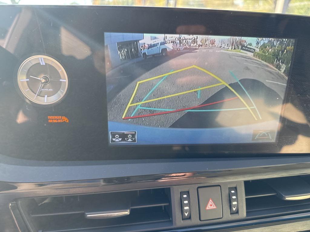 used 2022 Lexus ES 350 car, priced at $32,997