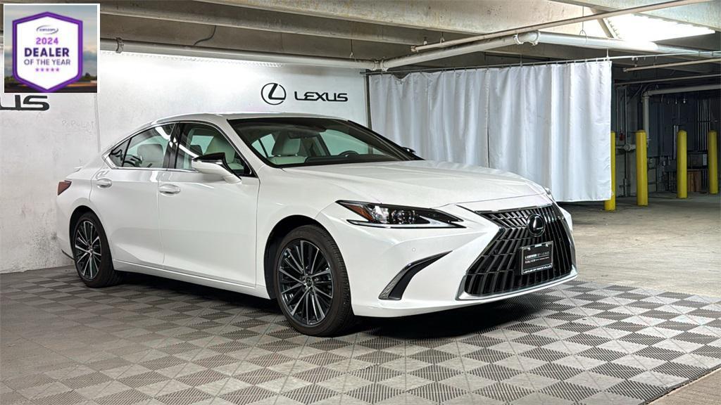 used 2022 Lexus ES 350 car, priced at $32,497