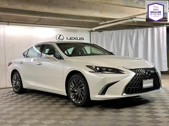 new 2025 Lexus ES 300h car, priced at $57,734