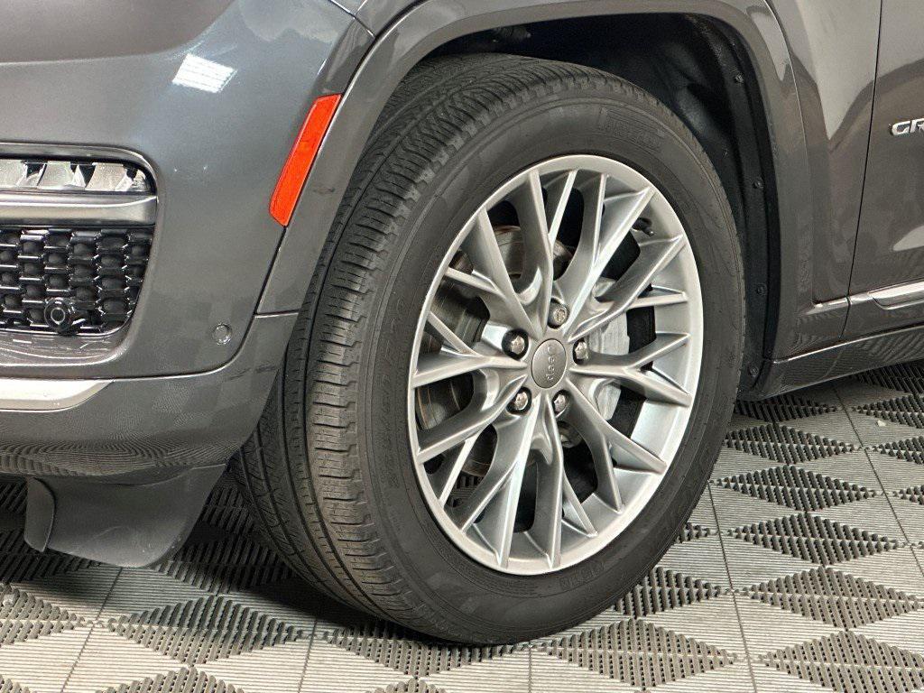 used 2022 Jeep Grand Cherokee car, priced at $40,497