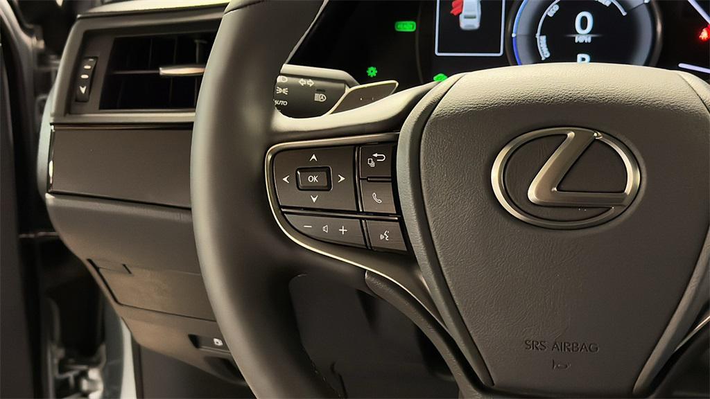 new 2025 Lexus ES 300h car, priced at $50,429