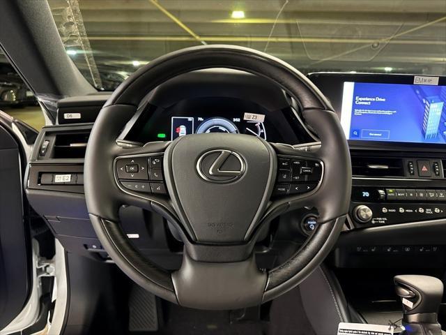 new 2025 Lexus ES 300h car, priced at $54,854