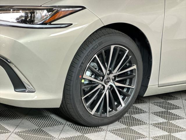 new 2025 Lexus ES 300h car, priced at $48,826