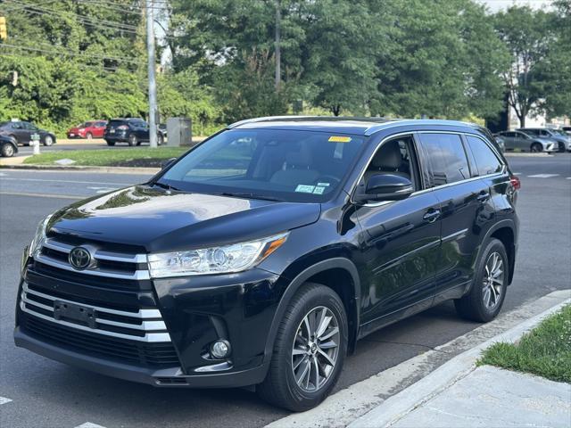 used 2018 Toyota Highlander car, priced at $25,697