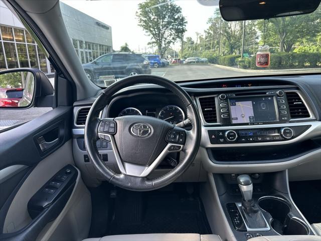 used 2018 Toyota Highlander car, priced at $25,697