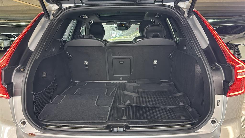 used 2020 Volvo XC60 car, priced at $19,497
