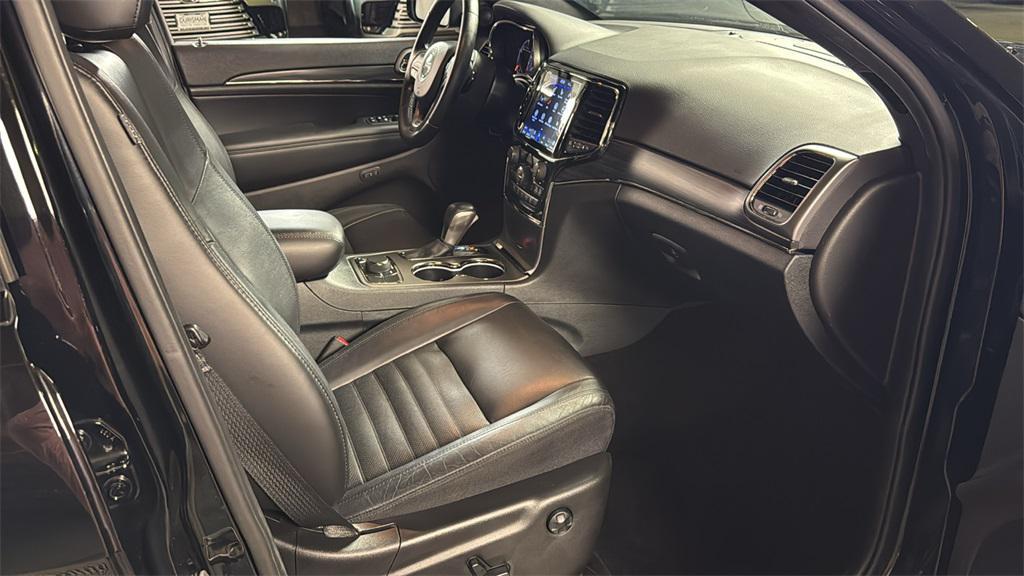 used 2020 Jeep Grand Cherokee car, priced at $24,297