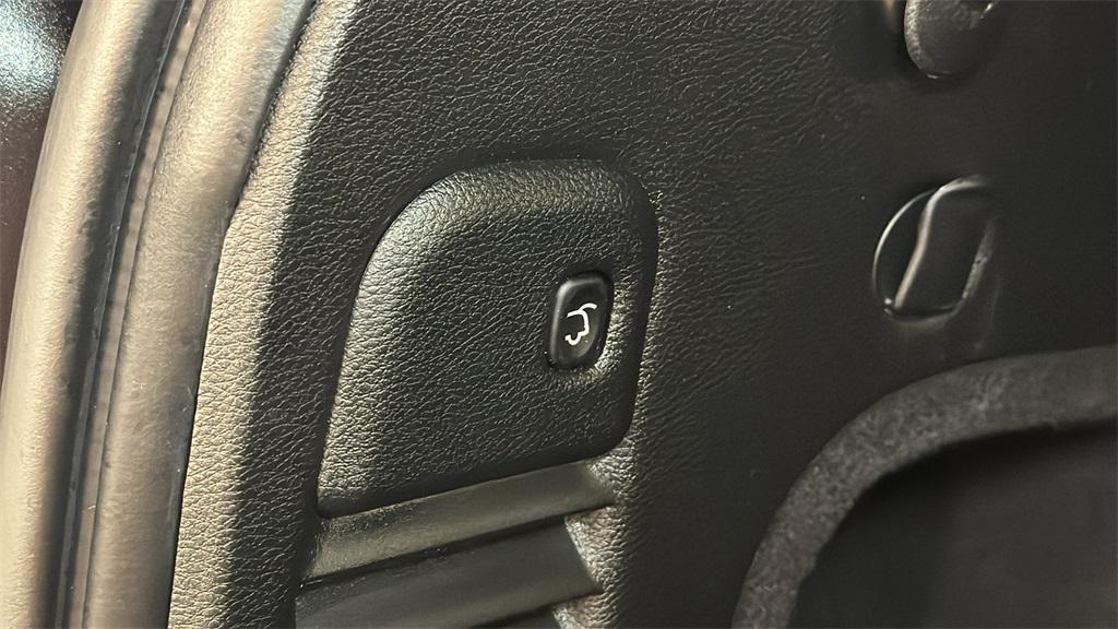 used 2020 Jeep Grand Cherokee car, priced at $24,297