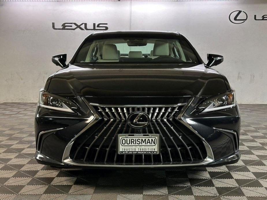 new 2024 Lexus ES 300h car, priced at $52,979