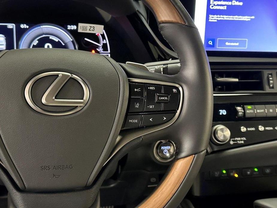 new 2024 Lexus ES 300h car, priced at $52,979