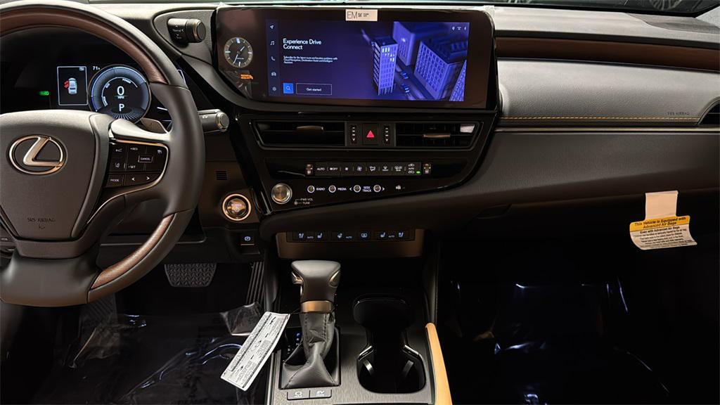new 2025 Lexus ES 300h car, priced at $54,359