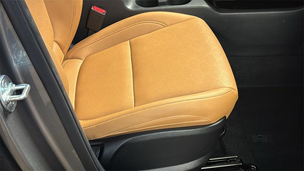 used 2024 Kia Seltos car, priced at $22,497