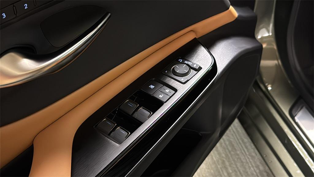 new 2025 Lexus ES 300h car, priced at $49,929