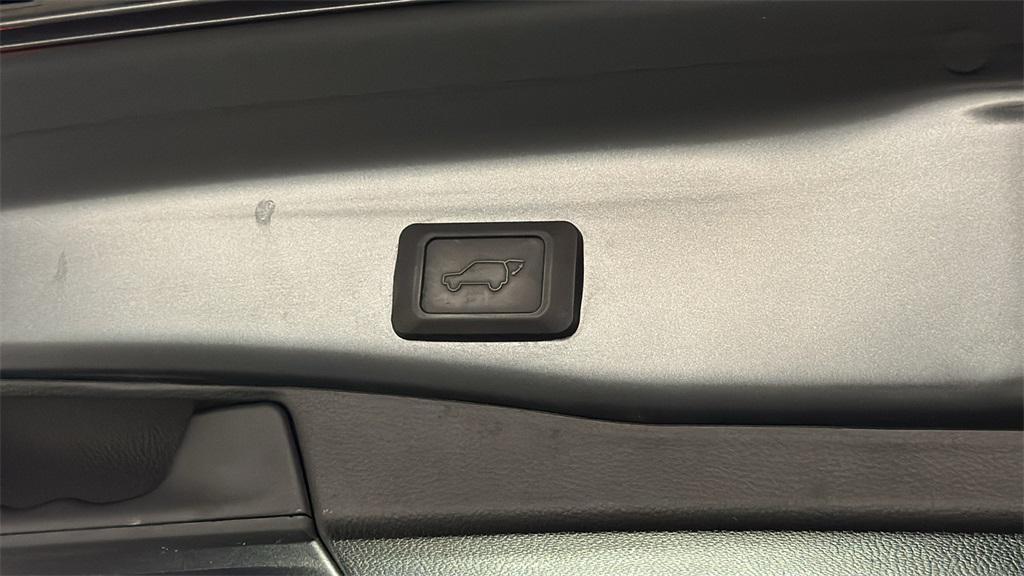 used 2022 Toyota RAV4 Hybrid car, priced at $30,997