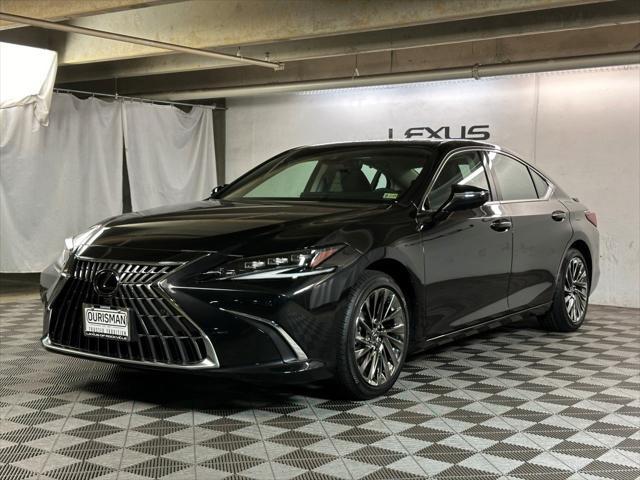 new 2025 Lexus ES 300h car, priced at $56,809