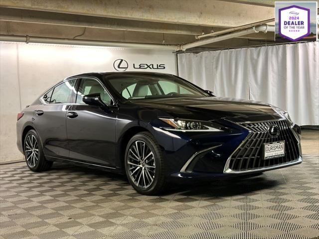 new 2025 Lexus ES 300h car, priced at $51,209