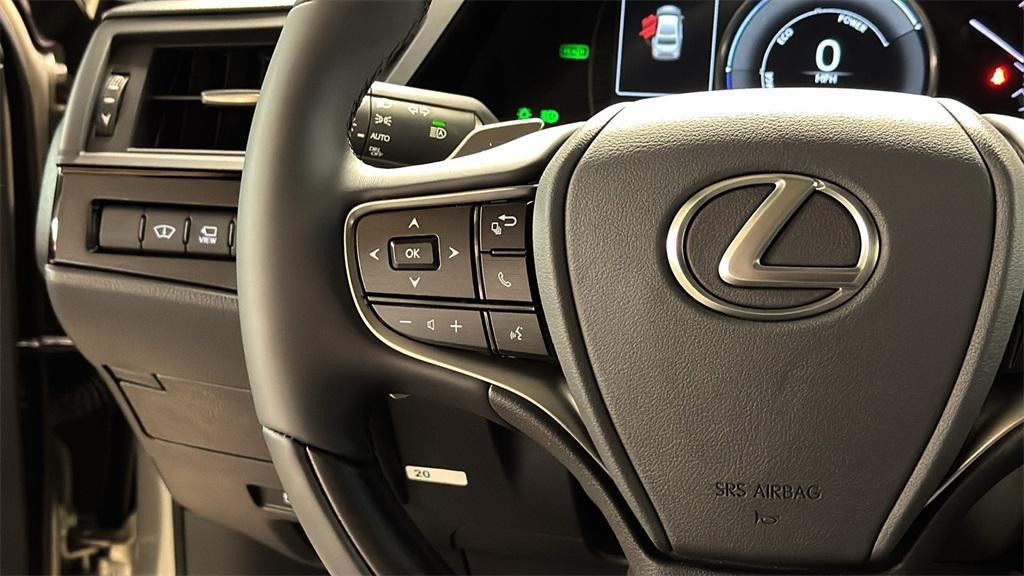 new 2025 Lexus ES 300h car, priced at $54,324
