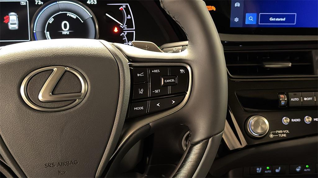 new 2025 Lexus ES 300h car, priced at $54,324