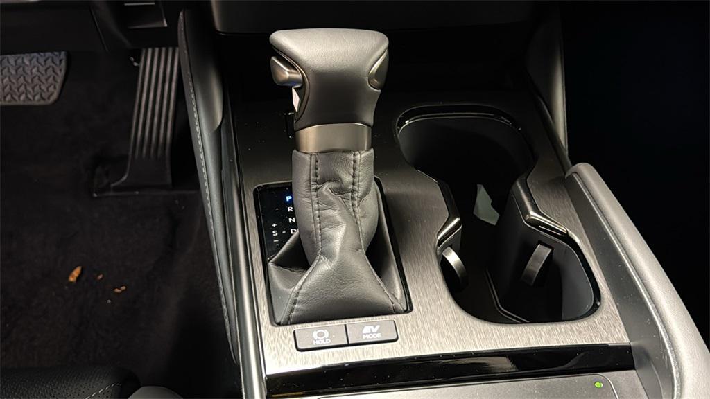 new 2025 Lexus ES 300h car, priced at $54,324