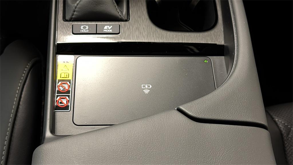 new 2025 Lexus ES 300h car, priced at $54,324