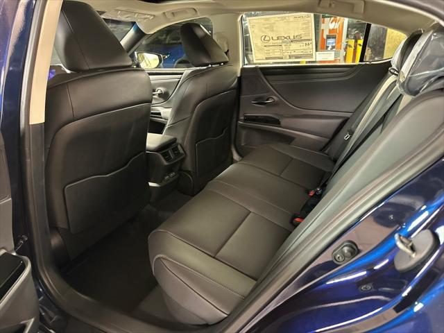 new 2025 Lexus ES 300h car, priced at $48,900