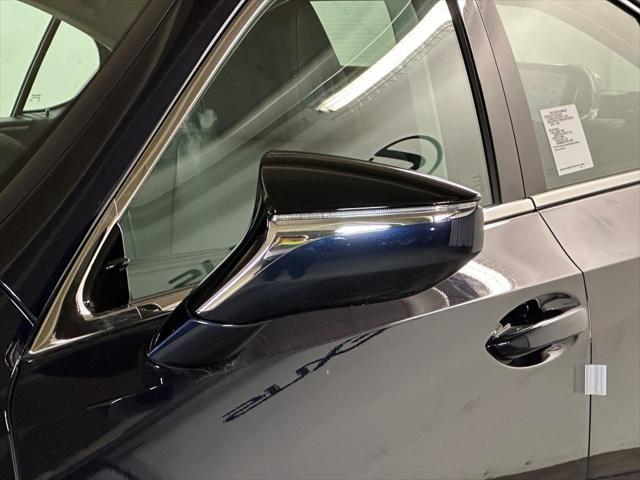 new 2025 Lexus ES 300h car, priced at $48,900