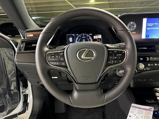 new 2025 Lexus ES 350 car, priced at $46,800