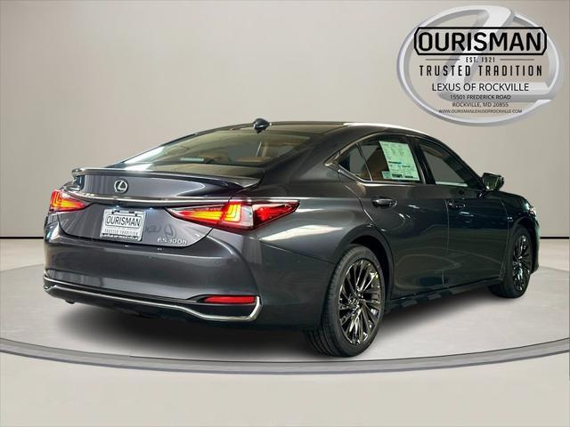 new 2025 Lexus ES 300h car, priced at $53,512