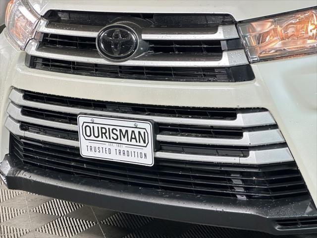 used 2018 Toyota Highlander car, priced at $21,497