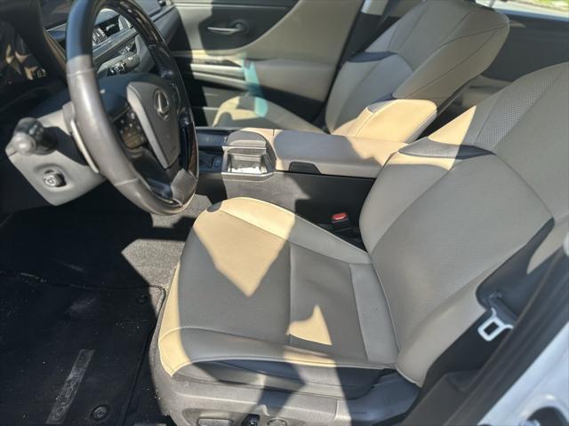 used 2019 Lexus ES 350 car, priced at $26,697