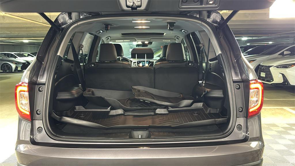 used 2021 Honda Pilot car, priced at $29,397