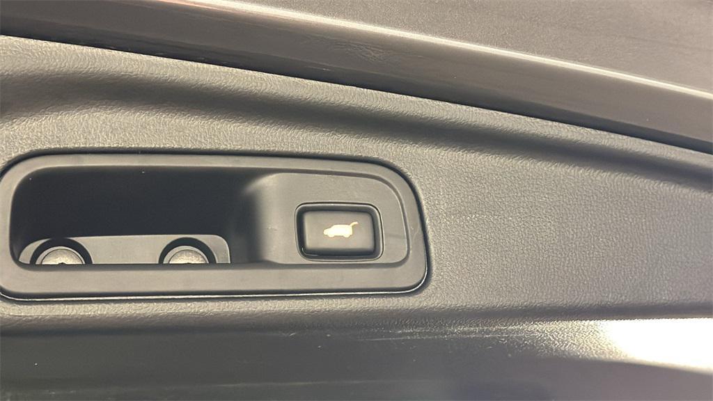 used 2021 Honda Pilot car, priced at $29,397