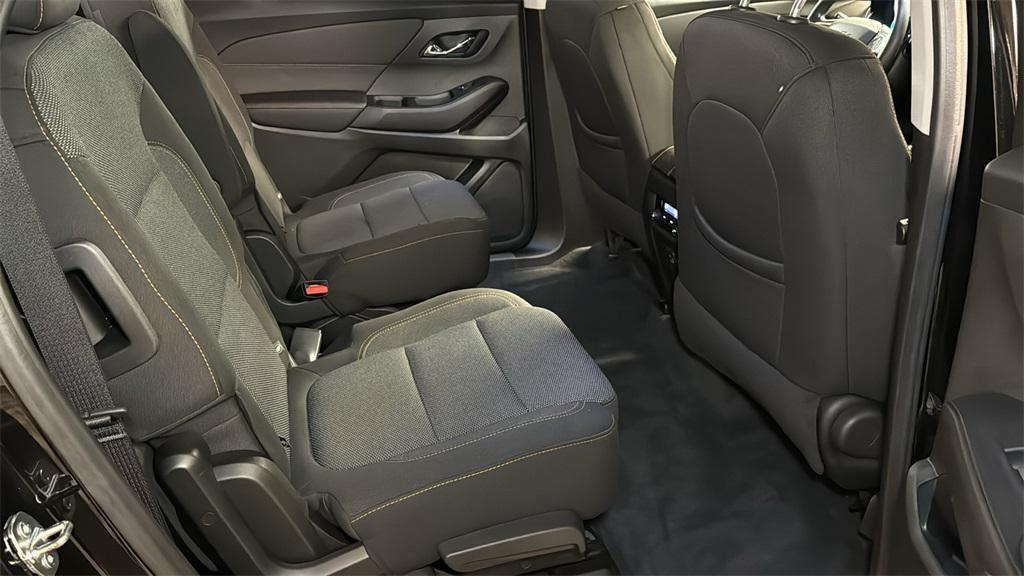 used 2020 Chevrolet Traverse car, priced at $21,597