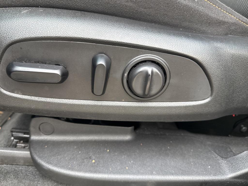 used 2020 Chevrolet Traverse car, priced at $21,997