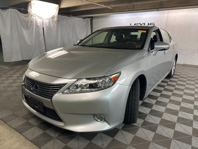 used 2013 Lexus ES 300h car, priced at $17,997