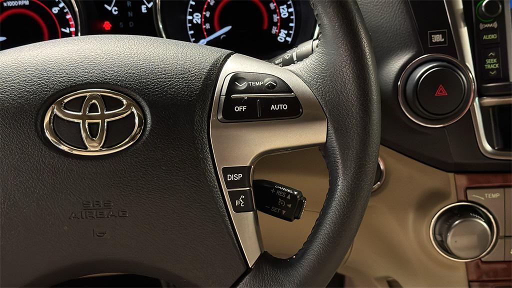 used 2013 Toyota Highlander car, priced at $14,997