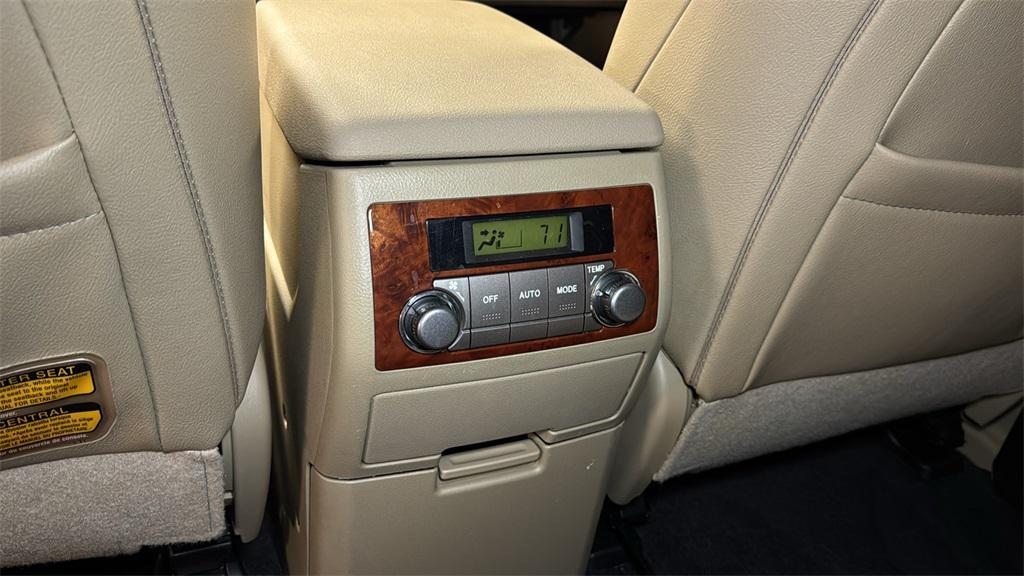 used 2013 Toyota Highlander car, priced at $14,997