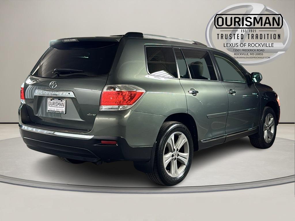 used 2013 Toyota Highlander car, priced at $14,997