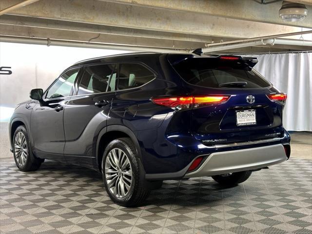 used 2020 Toyota Highlander car, priced at $37,000