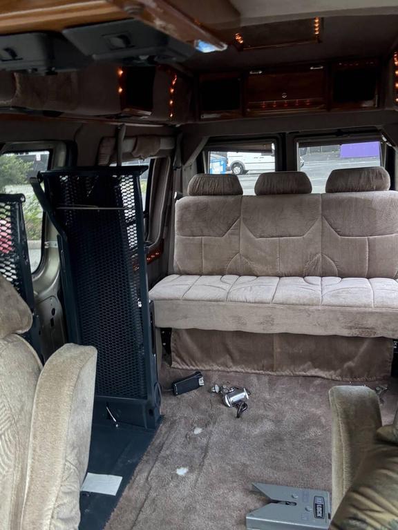 used 1999 Ford E150 car, priced at $8,999