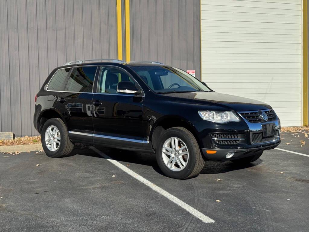used 2008 Volkswagen Touareg 2 car, priced at $4,995