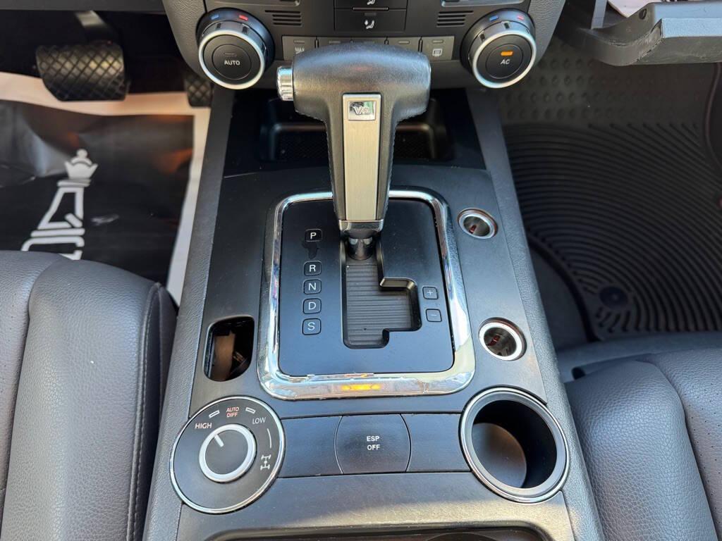 used 2008 Volkswagen Touareg 2 car, priced at $4,995