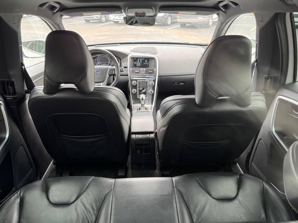 used 2016 Volvo XC60 car, priced at $13,995
