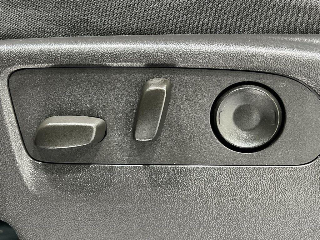 used 2024 Chevrolet Silverado 1500 car, priced at $39,888