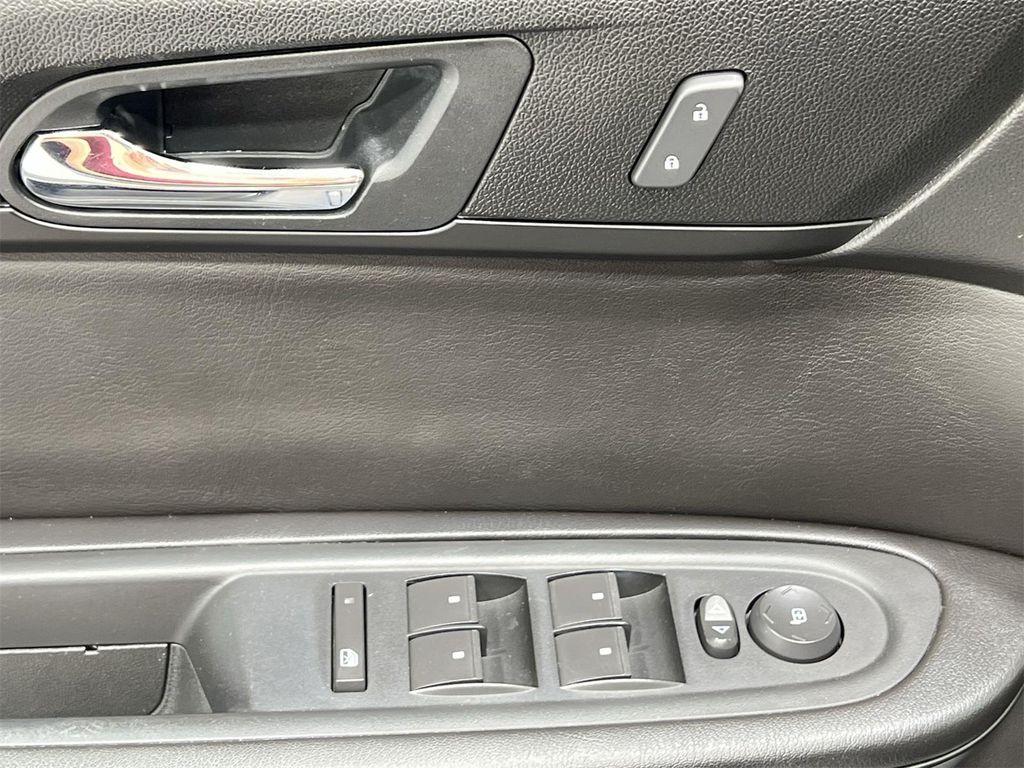 used 2015 GMC Acadia car, priced at $10,995
